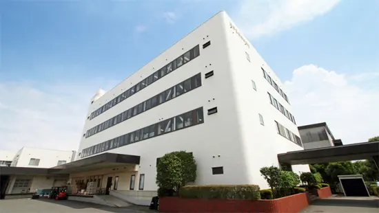 本社・横浜工場の外観